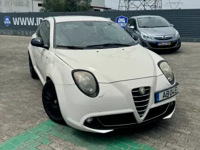 Alfa Romeo MiTo 2011 - 8990 EUR, 178000 km - AUTO.MOTO.pt - 178000km - foto 6 de 11