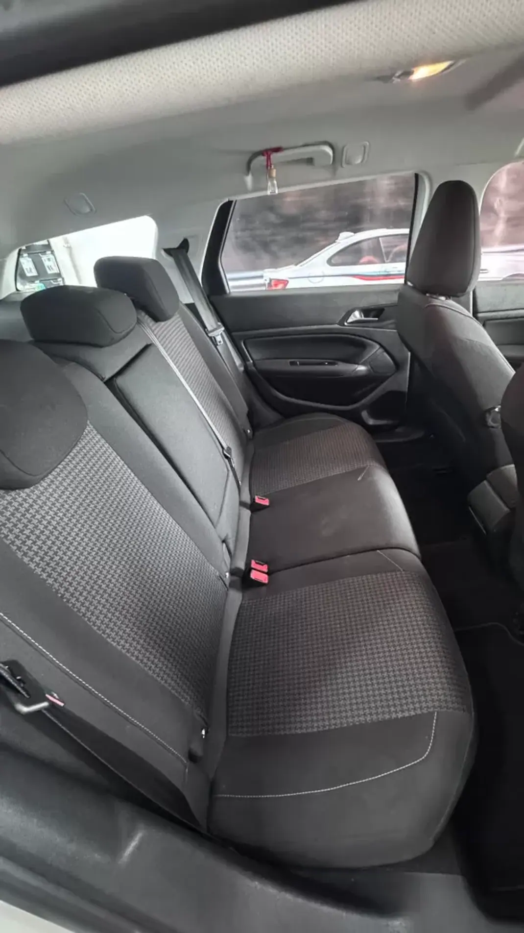 Peugeot 308 SW 2019 - 12900 EUR, 151000 km - AUTO.MOTO.pt - 151000km - foto 10 de 10