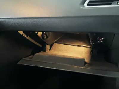 Peugeot 508 SW 2013 - 8900 EUR, 217279 km - AUTO.MOTO.pt - 217279km - foto 17 de 23