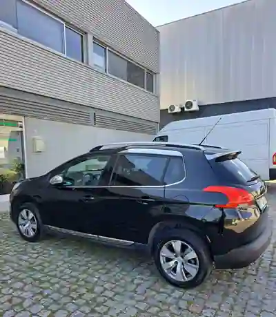 Peugeot 2008 2015 - 9100 EUR, 147000 km - AUTO.MOTO.pt - 147000km - foto 2 de 11