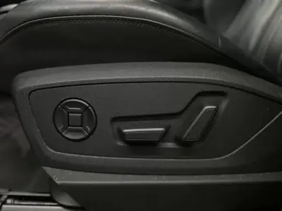 Audi Q8 e-Tron Sportback 2023 - 49500 EUR, 93000 km - AUTO.MOTO.pt - 93000km - foto 24 de 31