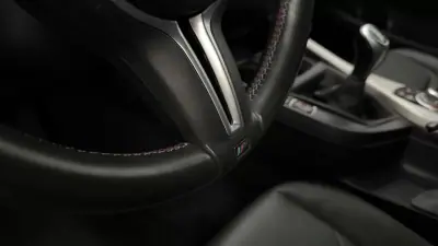 BMW 116 2016 - 13490 EUR, 184000 km - AUTO.MOTO.pt - 184000km - foto 21 de 31