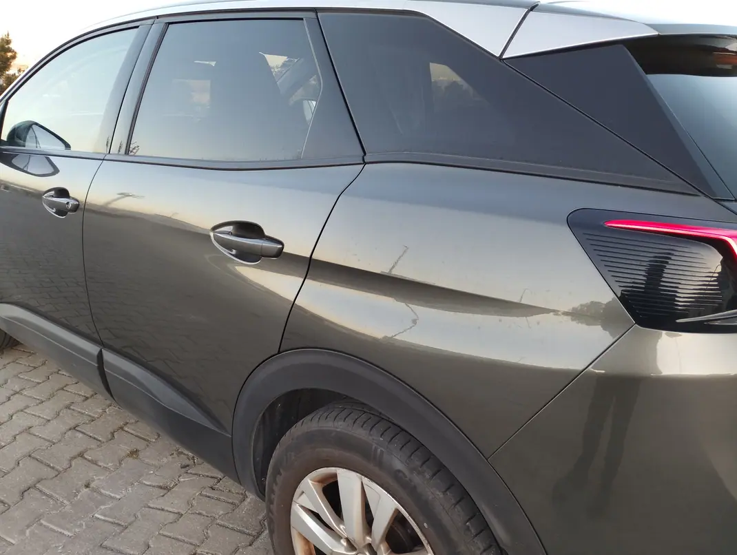 Peugeot 3008 2019 - 16000 EUR, 109000 km - AUTO.MOTO.pt - 109000km - foto 5 de 7