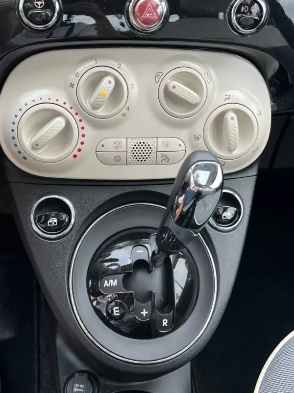 Fiat 500 2018 - 13500 EUR, 40000 km - AUTO.MOTO.pt - 40000km - foto 56 de 78