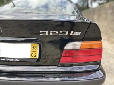 BMW 323 1998 - 19900 EUR, 160000 km - AUTO.MOTO.pt - 160000km - foto 16 de 68