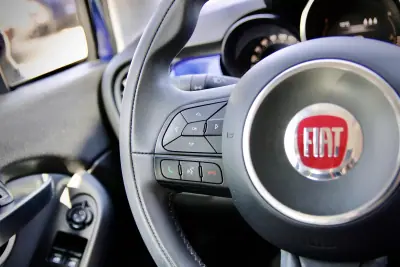 Fiat 500X 2016 - 11950 EUR, 140000 km - AUTO.MOTO.pt - 140000km - foto 21 de 33