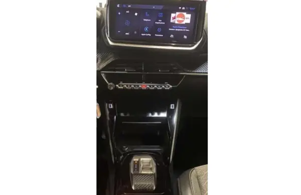 Peugeot 2008 2023 - 17490 EUR, 73781 km - AUTO.MOTO.pt - 73781km - foto 9 de 16