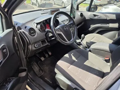 Opel Meriva 2014 — foto 4 de 11