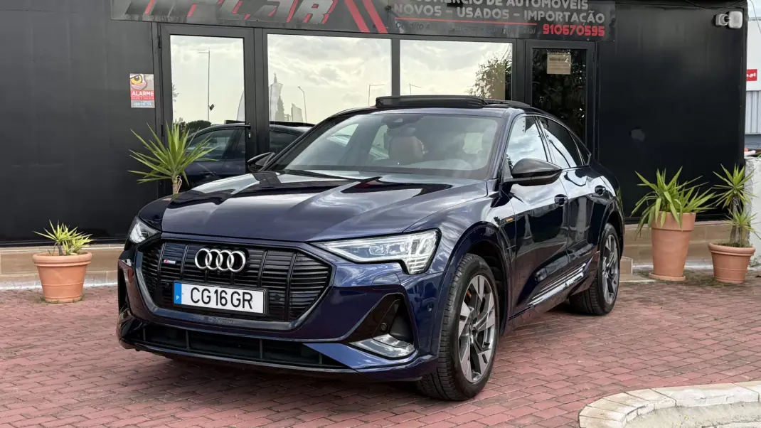 Audi e-tron Sportback 2022 - 32990 EUR, 82000 km - AUTO.MOTO.pt - 82000km - foto 12 de 43