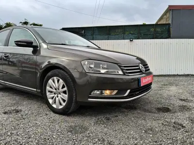 Volkswagen Passat 2012 - 8490 EUR, 296803 km - AUTO.MOTO.pt - 296803km - foto 12 de 27