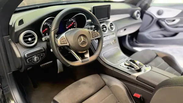 Mercedes-Benz C 180 2018 - 31500 EUR, 111500 km - AUTO.MOTO.pt - 111500km - foto 23 de 29