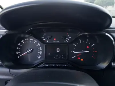 Citroën C3 2019 - 13990 EUR, 162000 km - 162000km - foto 24 de 33