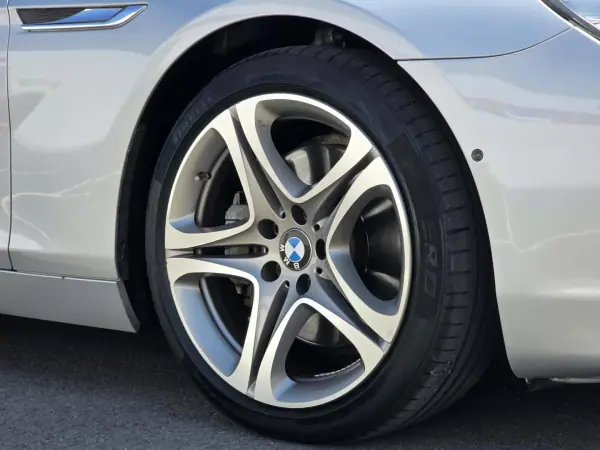 BMW 640 Gran Coupé 2014 - 25990 EUR, 200000 km - AUTO.MOTO.pt - 200000km - foto 16 de 23