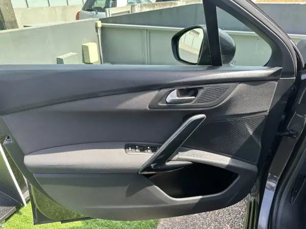 Peugeot 508 SW 2018 - 11900 EUR, 155000 km - AUTO.MOTO.pt - 155000km - foto 28 de 68