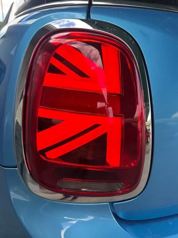 MINI Cooper 2018 - 22900 EUR, 110452 km - AUTO.MOTO.pt - 110452km - foto 9 de 26