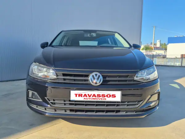 Volkswagen Polo 2020 - 11500 EUR, 110351 km - AUTO.MOTO.pt - 110351km - foto 3 de 7