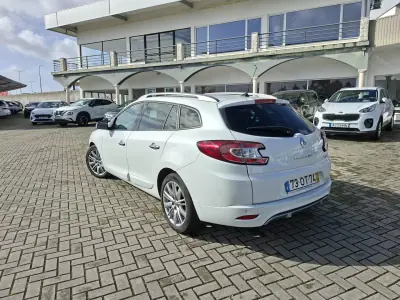 Renault Mégane Sport Tourer 2014 - 11500 EUR, 130900 km - AUTO.MOTO.pt - 130900km - foto 8 de 28
