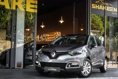Renault Captur 2014 - 10900 EUR, 135948 km - 135948km - foto 1 de 38