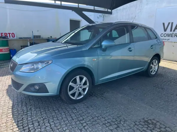 SEAT Ibiza ST 2010 - 6500 EUR, 156150 km - AUTO.MOTO.pt - 156150km - foto 2 de 10