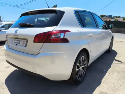 Peugeot 308 2016 - 9165 EUR, 160500 km - 160500km - foto 4 de 12