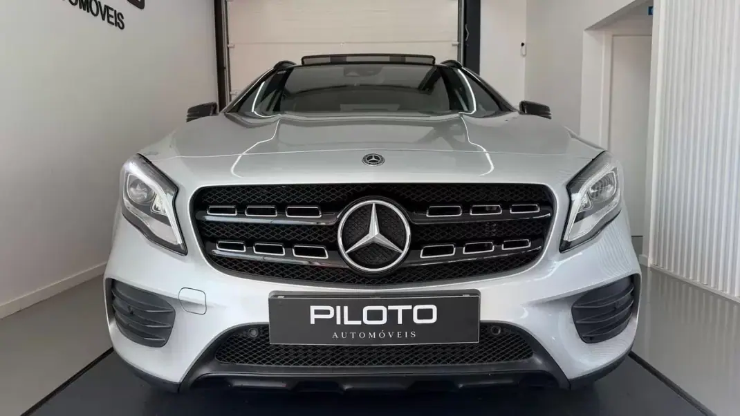 Mercedes-Benz GLA 250 2017 - 26990 EUR, 119434 km - AUTO.MOTO.pt - 119434km - foto 3 de 33