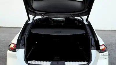 Peugeot 508 SW 2022 - 37900 EUR, 63000 km - AUTO.MOTO.pt - 63000km - foto 19 de 34
