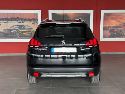 Peugeot 2008 2018 - 14990 EUR, 60029 km - AUTO.MOTO.pt - 60029km - foto 10 de 21