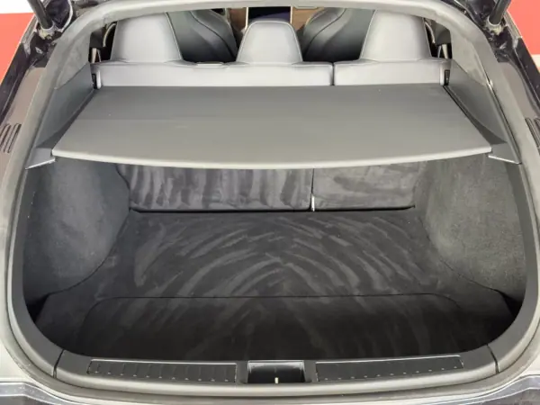 Tesla Model S 2017 - 25990 EUR, 151612 km - AUTO.MOTO.pt - 151612km - foto 13 de 23