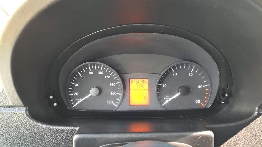 Mercedes-Benz SPRINTER 316 CDI Iva dedutivel 2017 - 18900 EUR, 316038 km - AUTO.MOTO.pt - 316038km - foto 17 de 22