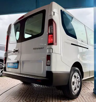 Renault Trafic 2022 - 29950 EUR, 113000 km - AUTO.MOTO.pt - 113000km - foto 10 de 24