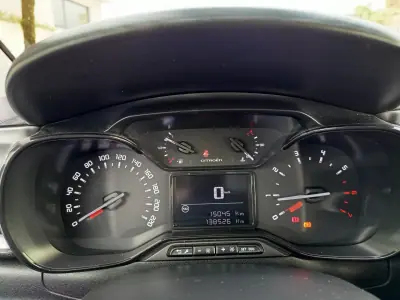 Citroën C3 2018 - 10990 EUR, 138500 km - AUTO.MOTO.pt - 138500km - foto 14 de 17