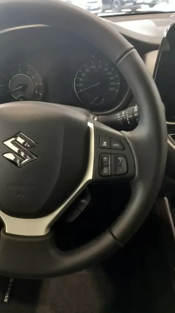 Suzuki S-Cross 2024 - 29900 EUR, 5000 km - AUTO.MOTO.pt - 5000km - foto 12 de 18