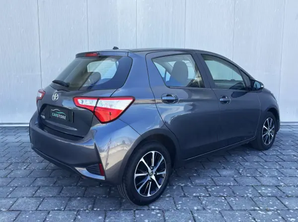 Toyota Yaris 2020 - 12990 EUR, 88000 km - AUTO.MOTO.pt - 88000km - foto 4 de 38