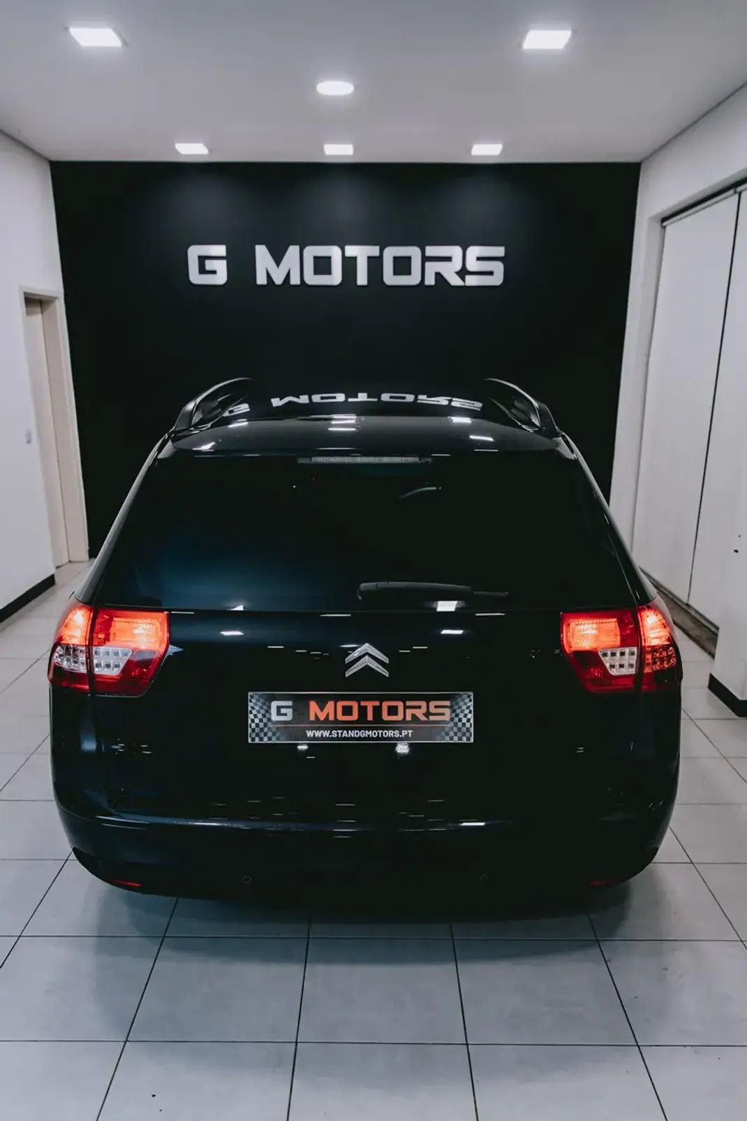 Citroën C5 Tourer 2008 - 6500 EUR, 265000 km - AUTO.MOTO.pt - 265000km - foto 22 de 46