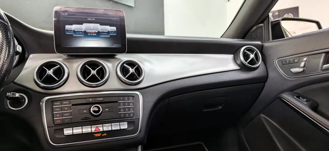 Mercedes-Benz CLA 220 2017 - 22990 EUR, 167000 km - AUTO.MOTO.pt - 167000km - foto 37 de 42