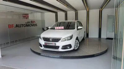 Peugeot 308 2021 - 9500 EUR, 224621 km - 224621km - foto 12 de 59