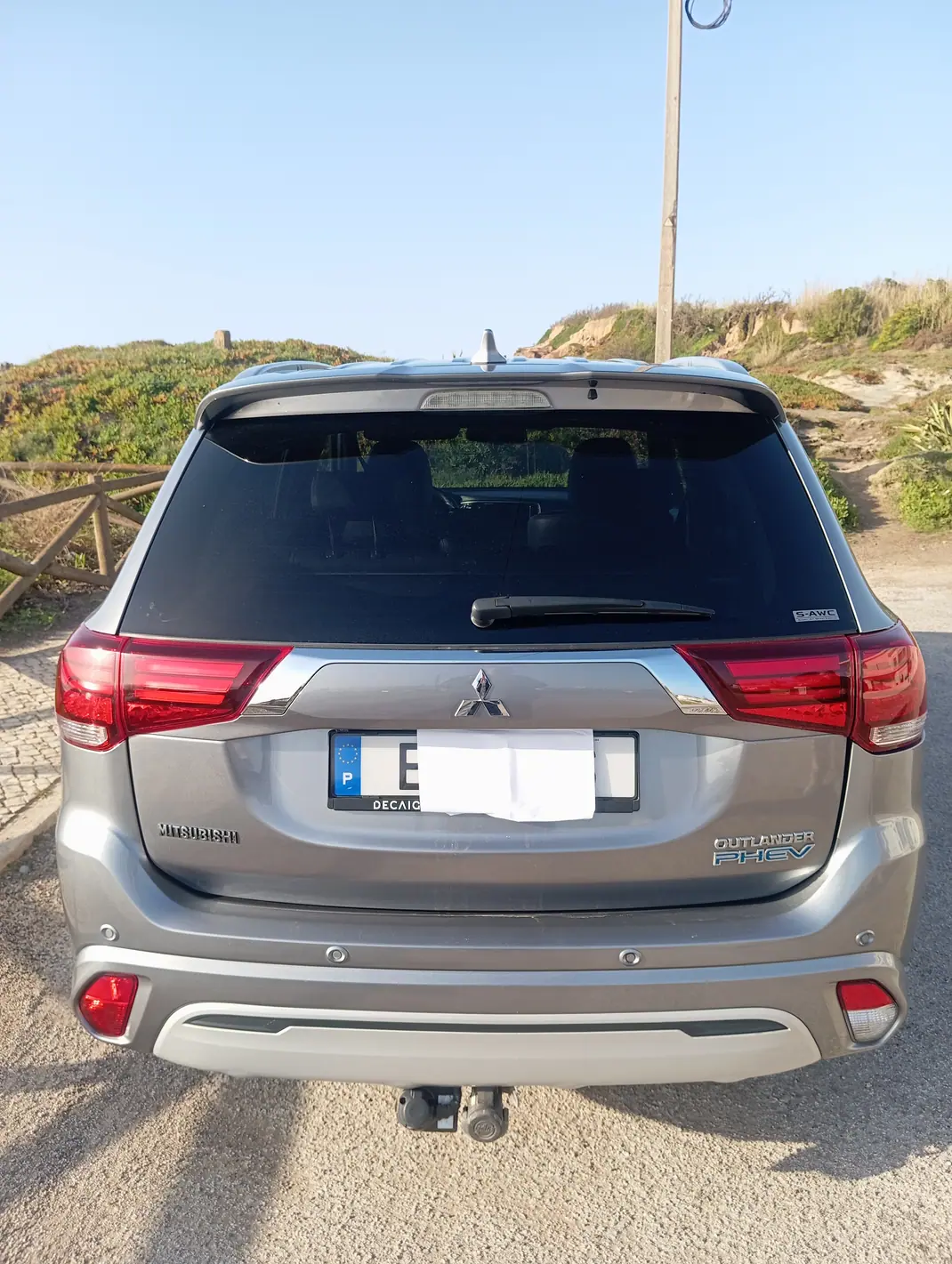 Mitsubishi Outlander 2019 - 23500 EUR, 95000 km - AUTO.MOTO.pt - 95000km - foto 3 de 15