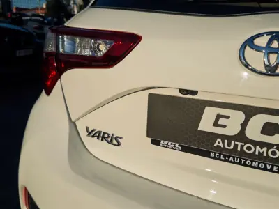 Toyota Yaris 2018 - 11990 EUR, 105000 km - AUTO.MOTO.pt - 105000km - foto 7 de 28