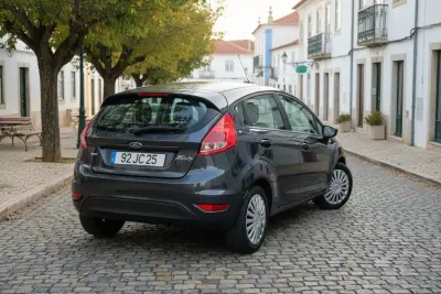 Ford Fiesta 2010 - 6950 EUR, 190000 km - 190000km - foto 5 de 13