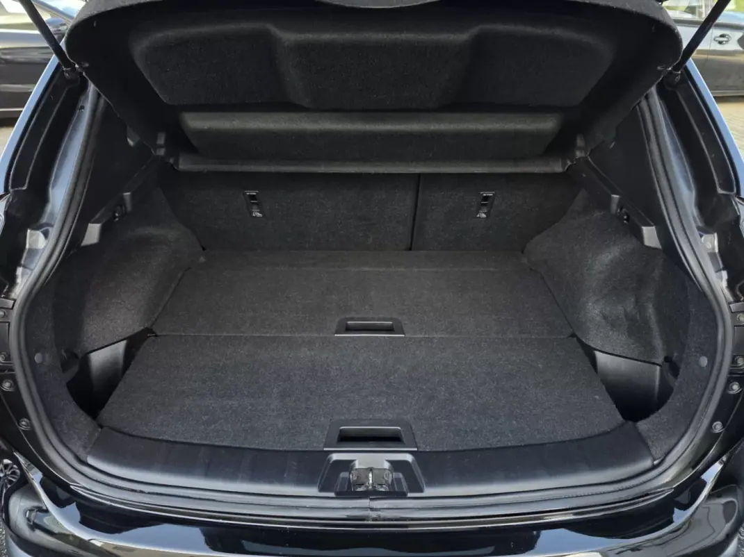 Nissan Qashqai 2015 - 13990 EUR, 146000 km - AUTO.MOTO.pt - 146000km - foto 27 de 40