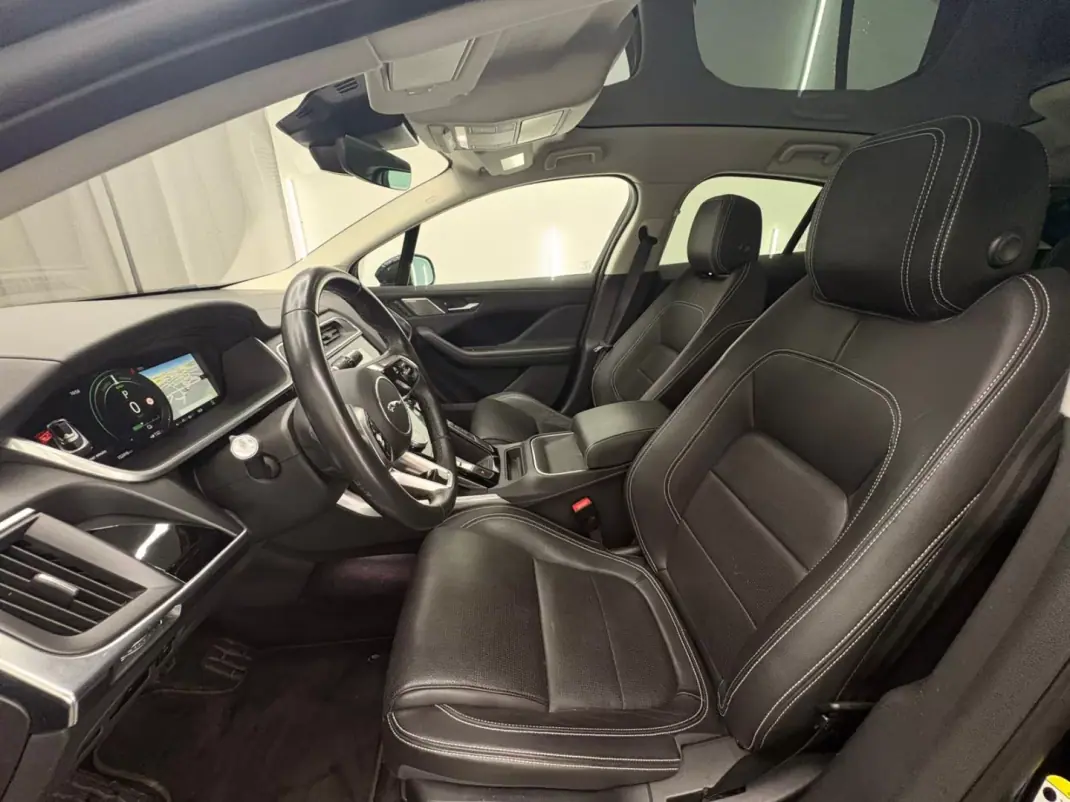 Jaguar I-Pace 2018 - 21250 EUR, 151000 km - AUTO.MOTO.pt - 151000km - foto 15 de 20