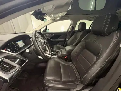 Jaguar I-Pace 2018 - 21250 EUR, 151000 km - AUTO.MOTO.pt - 151000km - foto 15 de 20