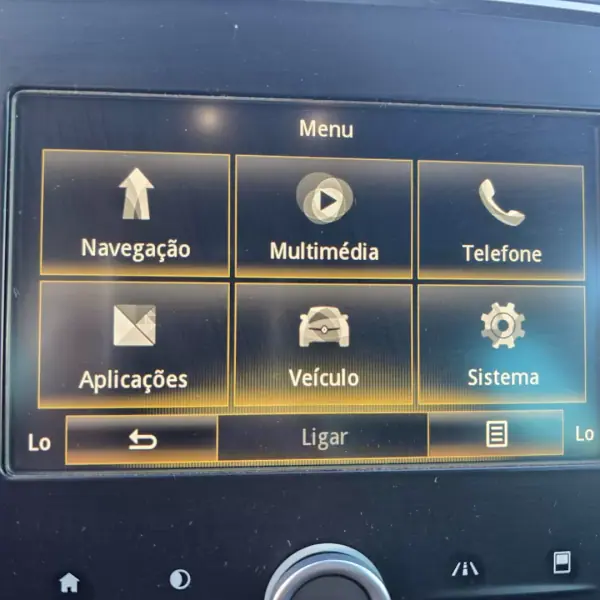 Renault Mégane 2016 - 12950 EUR, 114140 km - AUTO.MOTO.pt - 114140km - foto 23 de 42
