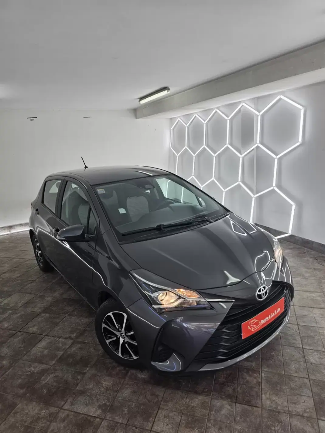 Toyota Yaris 2019 - 13650 EUR, 135421 km - AUTO.MOTO.pt - 135421km - foto 7 de 37
