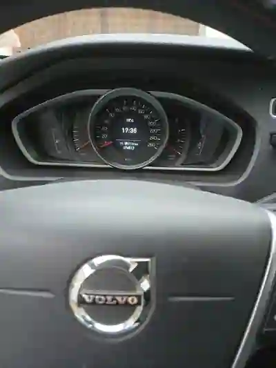 Volvo V40 Cross Country 2018 - 175000km