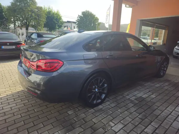 BMW 418 Gran Coupé 2018 - 24750 EUR, 85600 km - AUTO.MOTO.pt - 85600km - foto 4 de 14