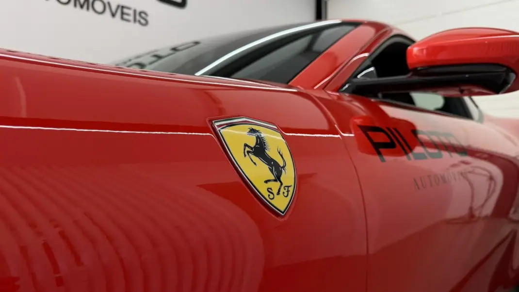 Ferrari Roma 2021 - 234990 EUR, 25965 km - 25965km - foto 14 de 32