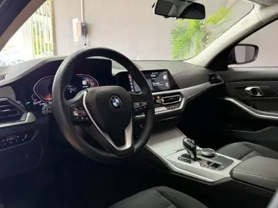 BMW 320 2019 - 21990 EUR, 243987 km - AUTO.MOTO.pt - 243987km - foto 9 de 18