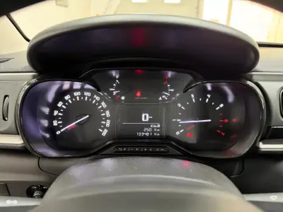 Citroën C3 2017 - 10490 EUR, 133000 km - 133000km - foto 16 de 25