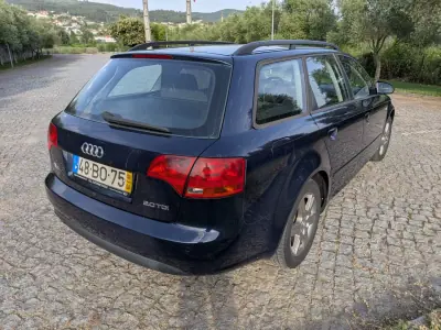 Audi A4 Avant 2006 - 6750 EUR, 300000 km - AUTO.MOTO.pt - 300000km - foto 4 de 9